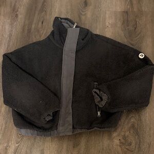 Vuori grey Fleece Jacket with Gray Accents